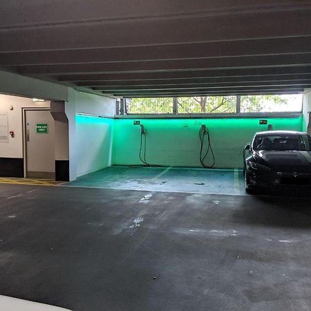 Deluxe City Apt, Beautiful River View,Free Parking No Balcony Leeds  Exterior foto