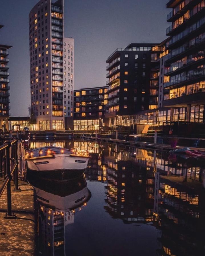 Deluxe City Apt, Beautiful River View,Free Parking No Balcony Leeds  Exterior foto